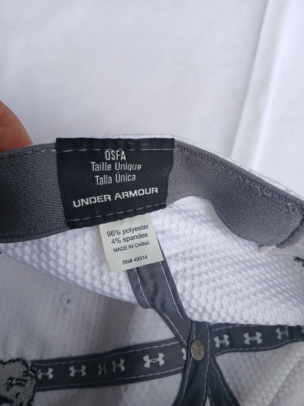 White Performance Cap - Picture 7 of 7